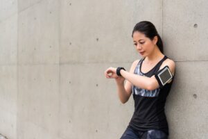 Read more about the article Health: The Secret to Better Health Data? Wearables & AI